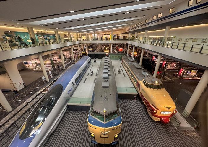 【Kyoto】Kyoto Railway Museum – A mecca for railroad fans, boasting an exhibit of 54 railcars